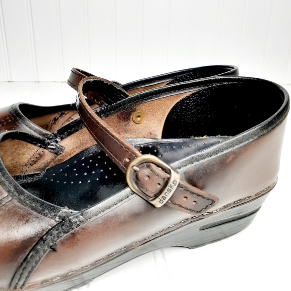 Dansko Marcelle Women's Brown Leather Clogs - Picture 10 of 16